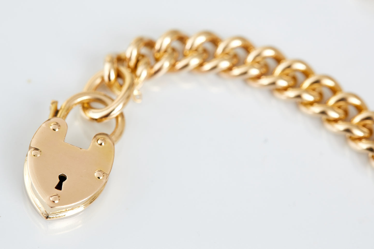 9Kt Gold Heart Padlock Curb Bracelet