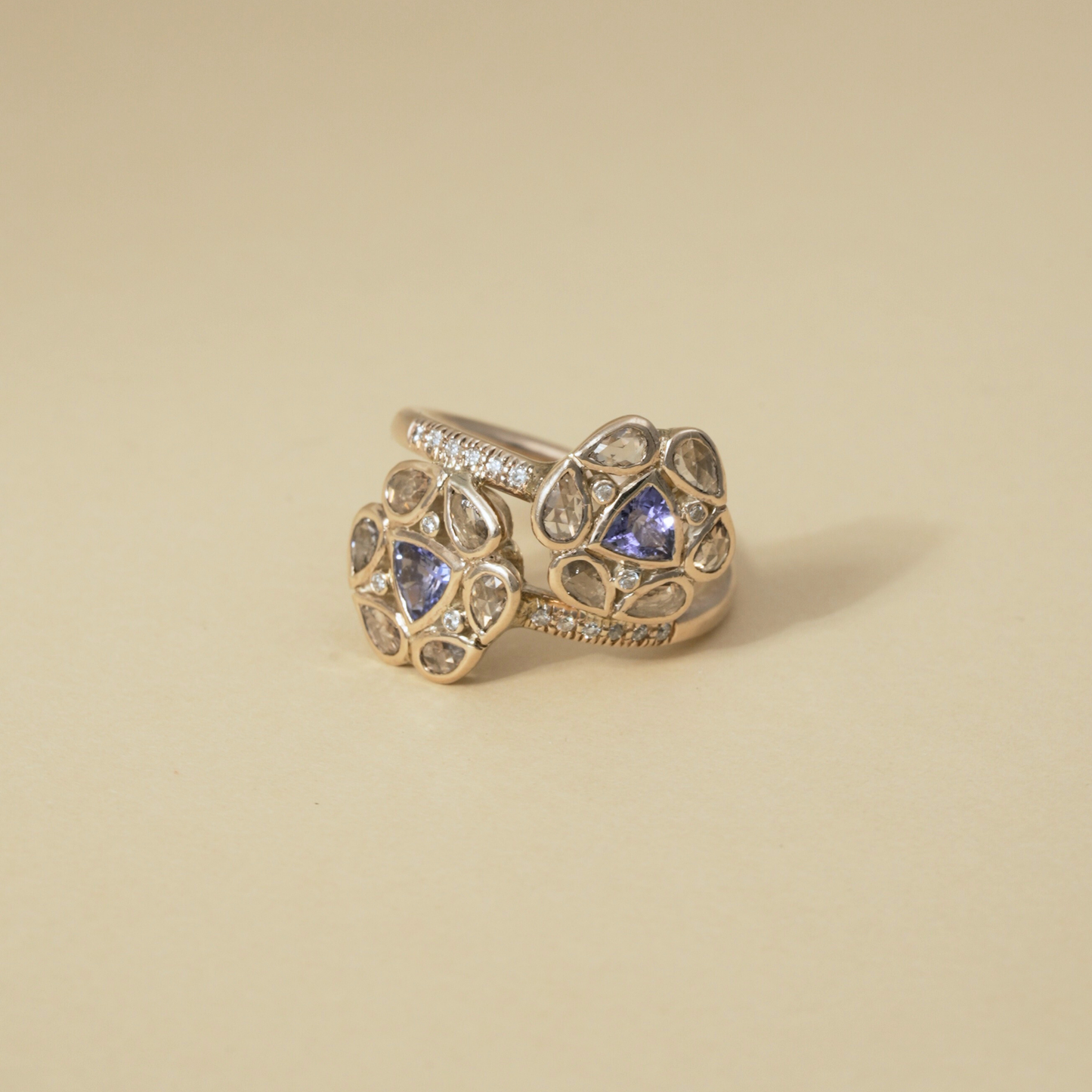 Tanzanite & Polki Diamonds' Gold ring