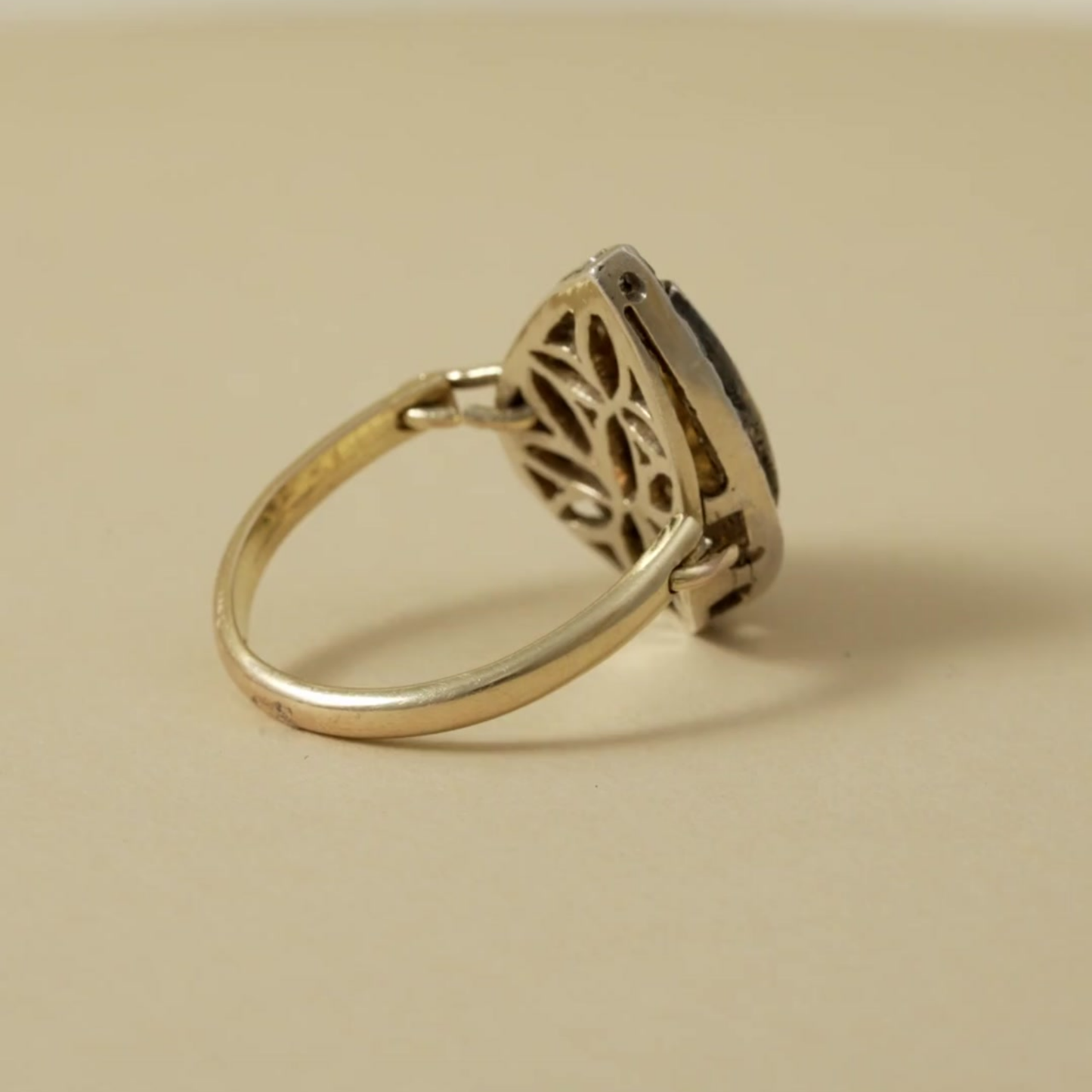 Sterling Silver pearshaped Polki Ring