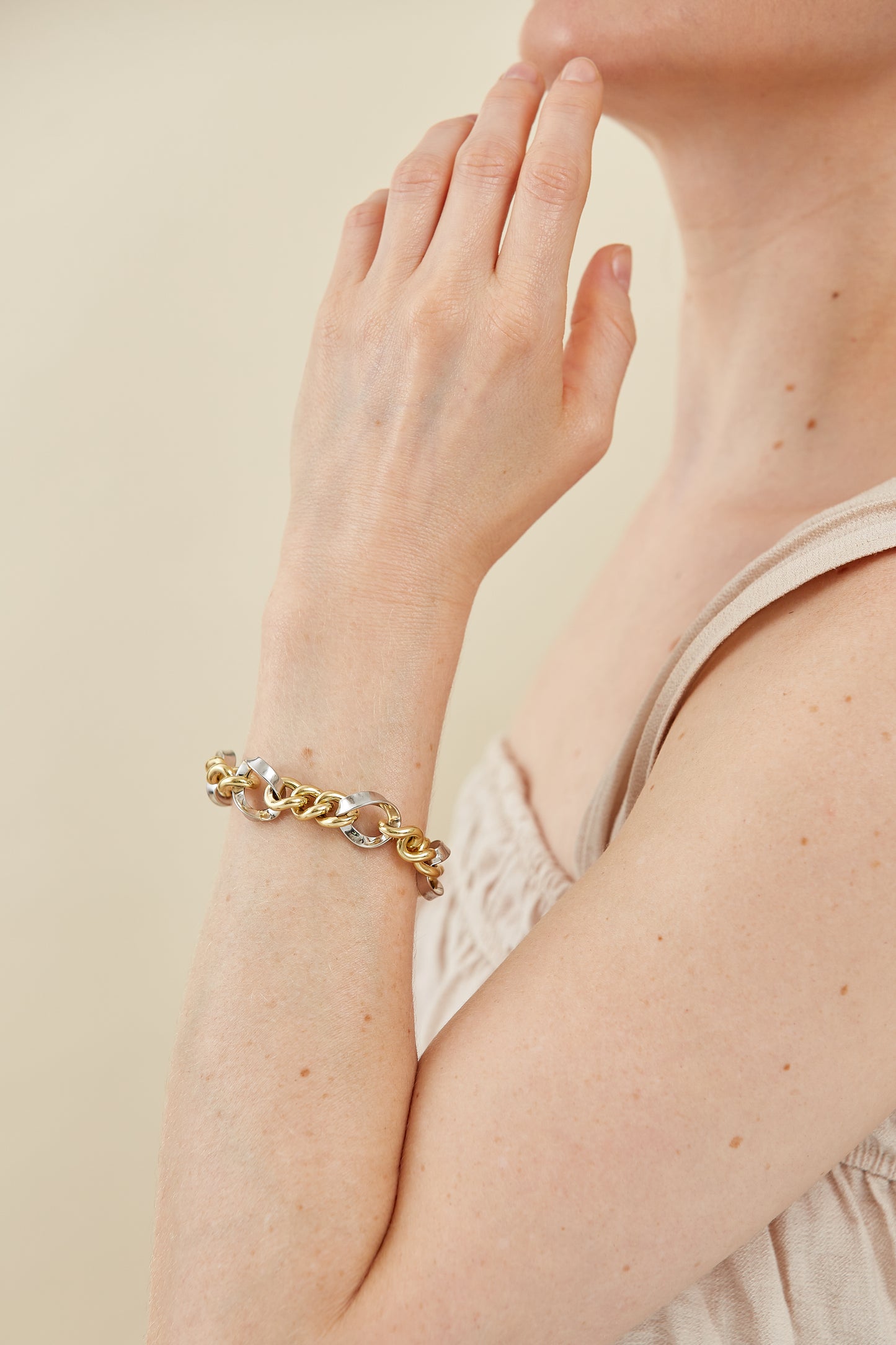 Two-Tone Gold Link Bracelet – Sculptural Mixed Metal Design